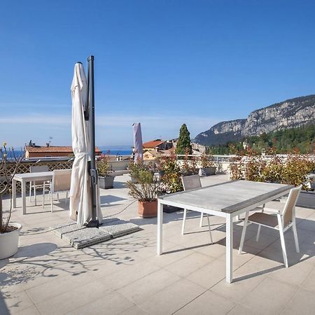 La Rocca Suite การ์ดา ภายนอก รูปภาพ